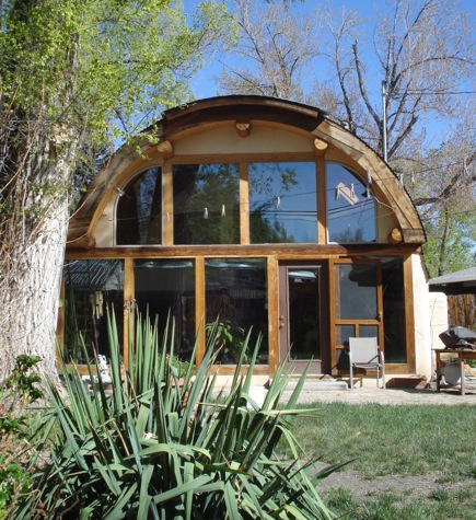 Passive solar quonset hut